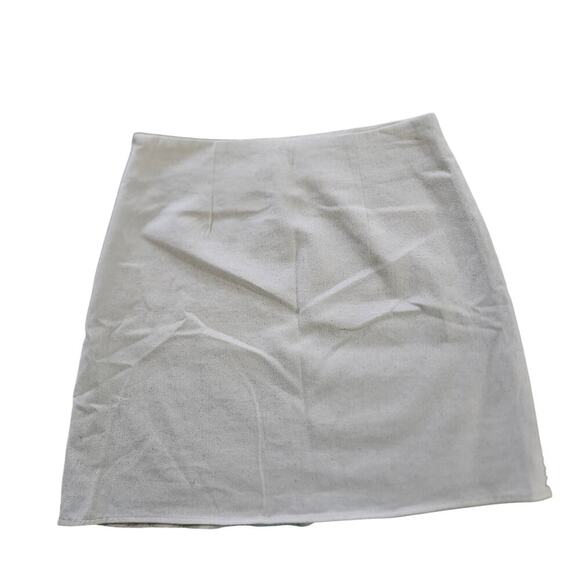 NWT! Blu Pepper Geometric Embroidered Cream Mini Skirt. Size Small. - Picture 2 of 6
